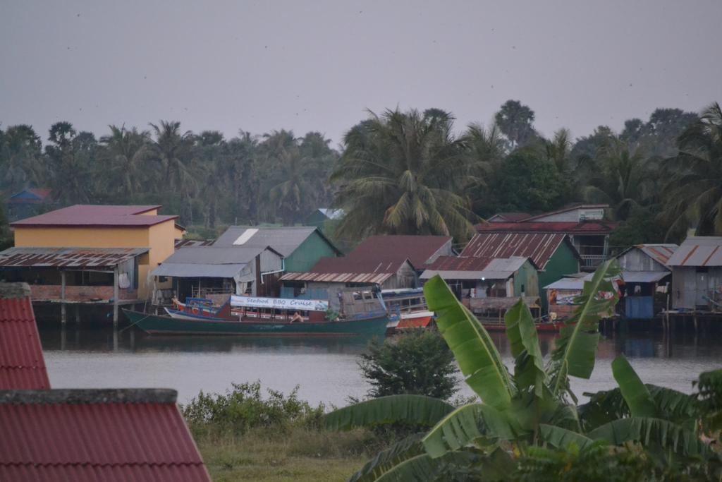 Kampot Manor Hotel Buitenkant foto