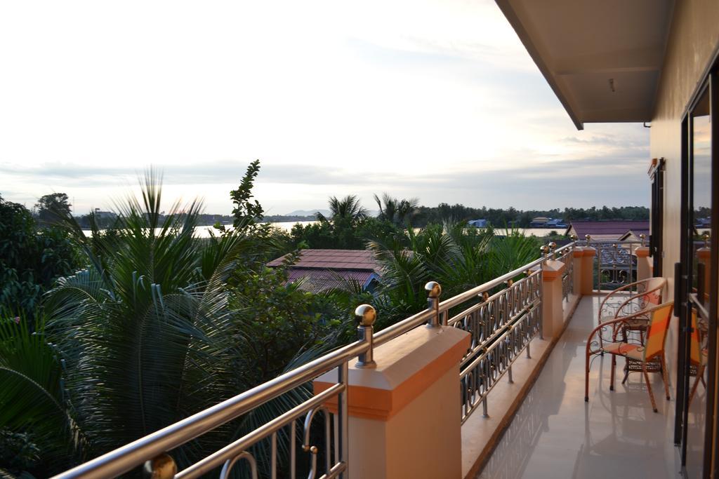 Kampot Manor Hotel Buitenkant foto